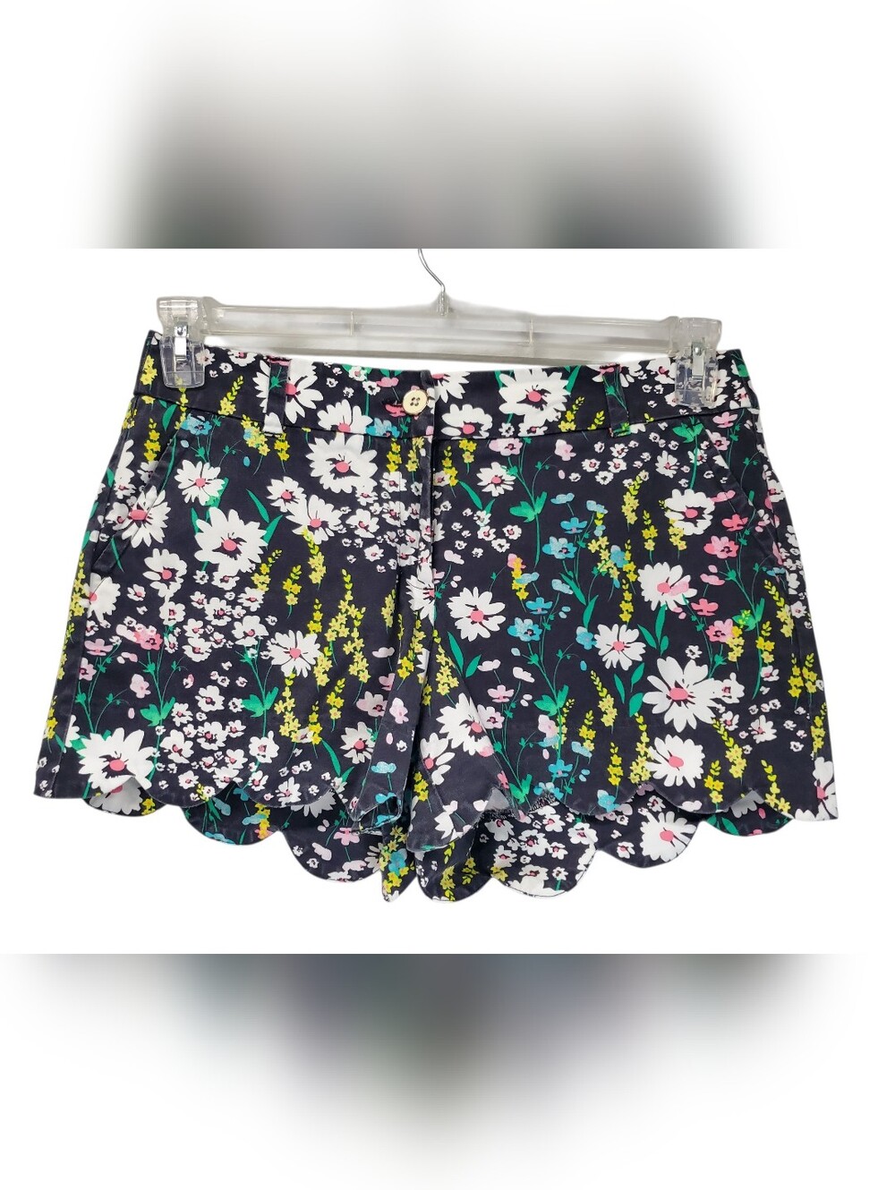 Crown And Ivy Shorts Shelby Cheno Style Floral Scalloped Preppy Academia Size 6